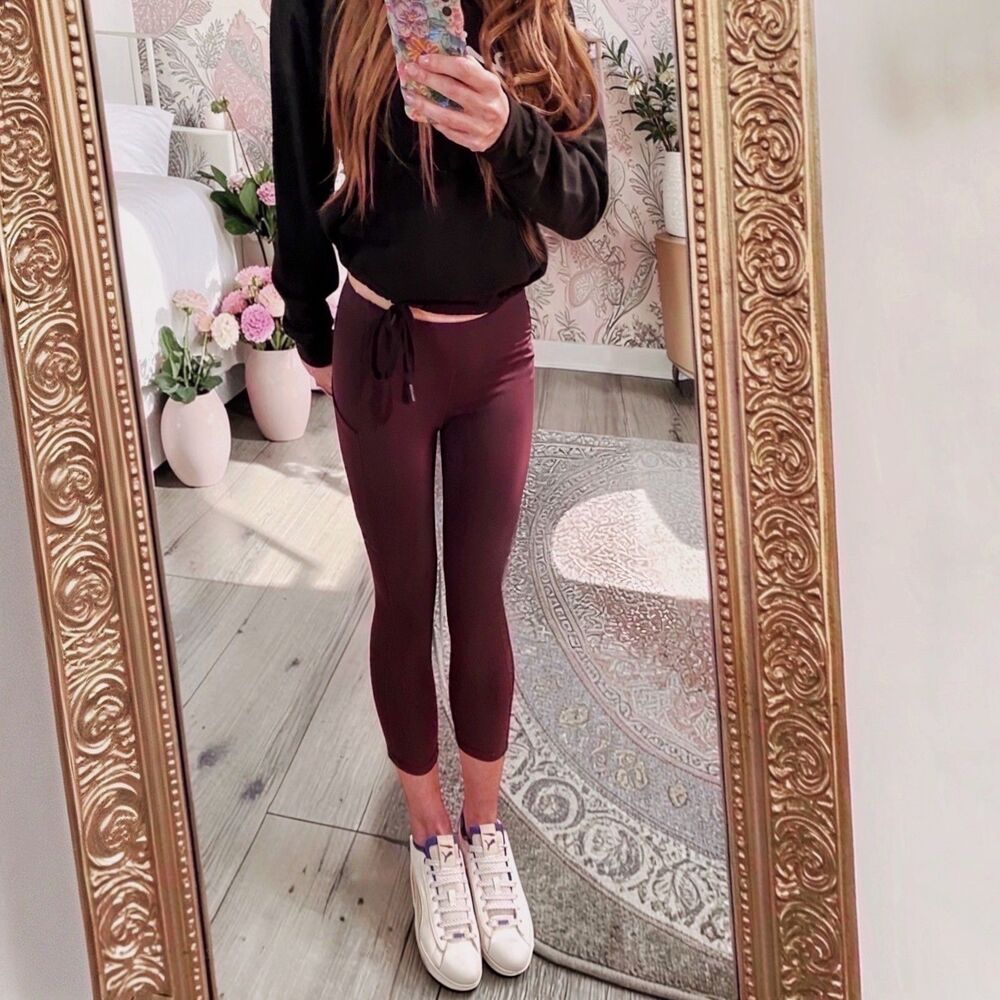 RARE EUC Lululemon Speed Up Crop 21" Black Cherry leggings size 4 Y2K Athleisure - Picture 3 of 6